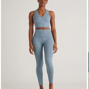 ☀️Summer Sale!☀️ Quince High Rise Leggings & Crop Top Set